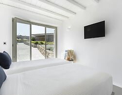 Pristine Villa With Swimming Pool