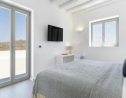 Pristine Villa With Swimming Pool