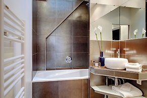 Paris St Germain Duplex Residence