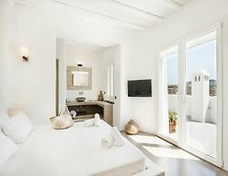 Unique Cycladic Villa With Pool
