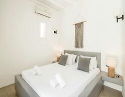 Unique Cycladic Villa With Pool