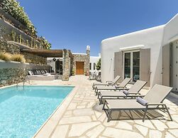 Unique Cycladic Villa With Pool