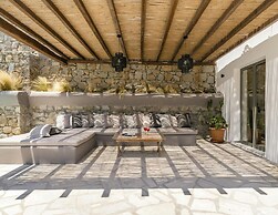Unique Cycladic Villa With Pool