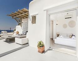 Unique Cycladic Villa With Pool