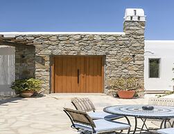 Unique Cycladic Villa With Pool