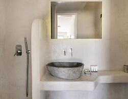 Unique Cycladic Villa With Pool