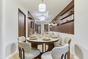 Sublime 3 Bedrooms Apartment Center of Paris