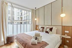 Sublime 3 Bedrooms Apartment Center of Paris
