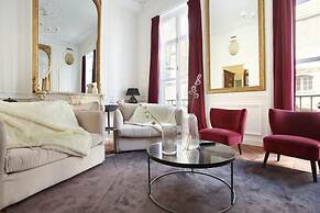 Sumptuous Apartment Louvre Museum Concorde