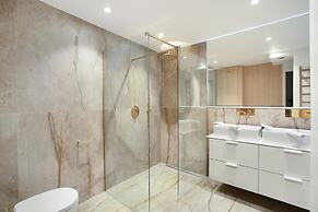 Sumptuous Apartment Louvre Museum Concorde