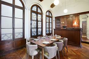 Sumptuous Apartment Louvre Museum Concorde