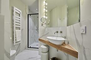 Superb New 1 Bedroom Flat Notre Dame de Paris