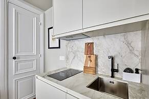 Superb New 1 Bedroom Flat Notre Dame de Paris