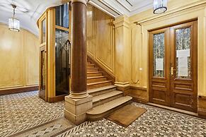 Magnificent 2 Bedrooms Apartment Center of Paris