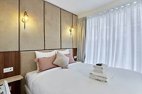 Magnificent 2 Bedrooms Apartment Center of Paris