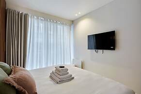 Magnificent 2 Bedrooms Apartment Center of Paris