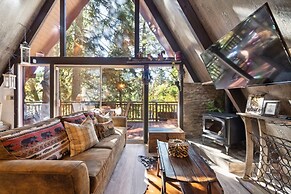 A-frame Hideaway 3 Bedroom Cabin