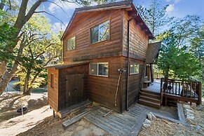 A-frame Hideaway 3 Bedroom Cabin