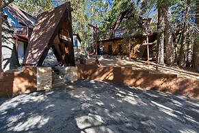 A-frame Hideaway 3 Bedroom Cabin