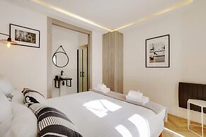 Sublime Apartment in the Heart of Paris