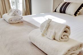 Sublime Apartment in the Heart of Paris