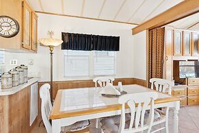 Lakefront Retreat In Badin Shores Resort 2 Bedroom Home