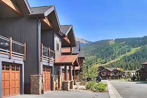 Luxury Home - Sleeps 10 - Fireplace & Mountain View 3 Bedroom Condo