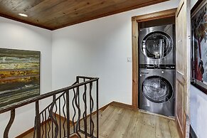 Stunning Views - Renovated Condo In Pines Lodge 2 Bedroom Condo