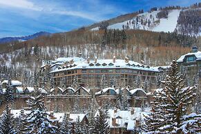 Stunning Views - Renovated Condo In Pines Lodge 2 Bedroom Condo