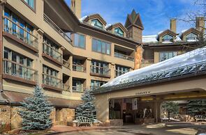 Stunning Views - Renovated Condo In Pines Lodge 2 Bedroom Condo