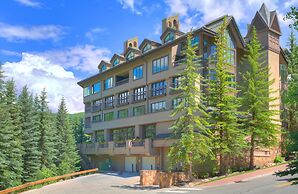Stunning Views - Renovated Condo In Pines Lodge 2 Bedroom Condo