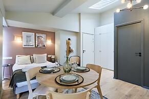 Charming Studio Center of Paris With AC