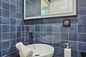 Superb Duplex Apartment Center of Paris