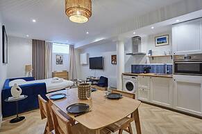 Superb Duplex Apartment Center of Paris