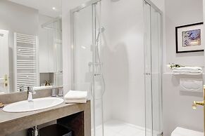 Paris Blanc Manteau Residence