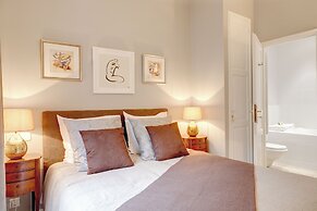 Paris Blanc Manteau Residence