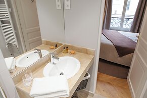 Paris Blanc Manteau Residence