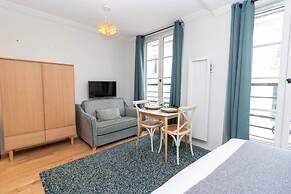 Superb and New Studio in the Center of Paris