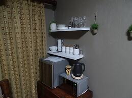 Room-indulgent Escape, Jet Bath, Stunnin