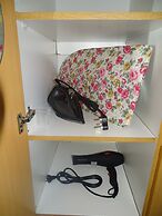 Room-indulgent Escape, Jet Bath, Stunnin