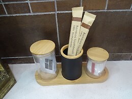 Room-indulgent Escape, Jet Bath, Stunnin