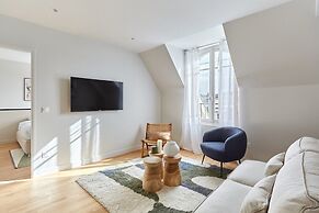 Superb Apartment Arc de Triomphe/ Trocadero