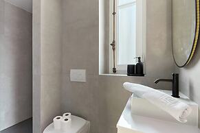 Sublime Duplex Arc de Triomphe/ Trocadero