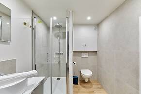 Suite Saint Germain des Pres Rue de Rennes