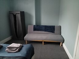 Sunny Seaside Apartment in Blackpool