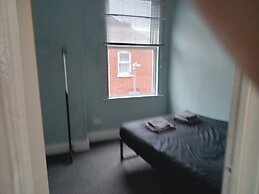 Sunny Seaside Apartment in Blackpool