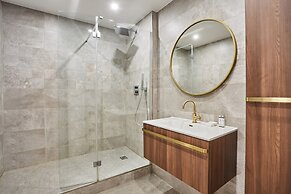 Sublime 3 Bedroom Flat Batignolle Montmartre