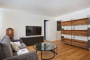 Sublime 3 Bedroom Flat Batignolle Montmartre