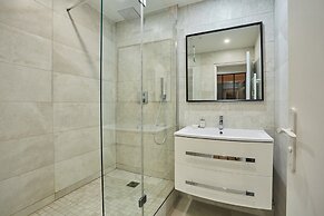 Sublime 3 Bedroom Flat Batignolle Montmartre