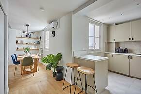 Superb Apartment Arc de Triomphe/ Trocadero